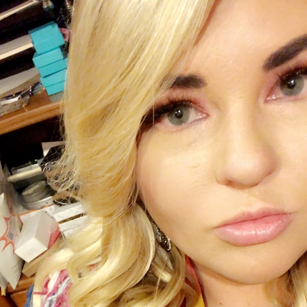 Meet your Posher, Christi